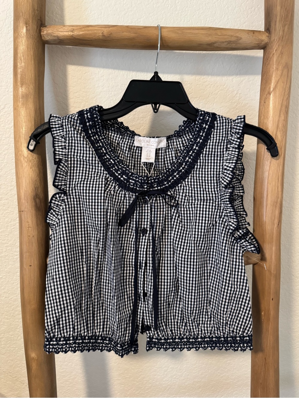 Caroline constas top